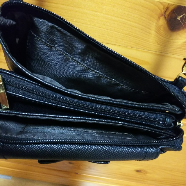 しまむら(シマムラ)のお財布ショルダー 長財布 レディースのバッグ(ショルダーバッグ)の商品写真