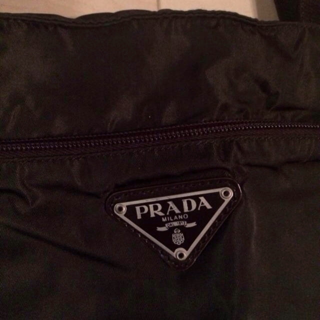 PRADA(プラダ)のPradaナイロントートバッグ レディースのバッグ(トートバッグ)の商品写真