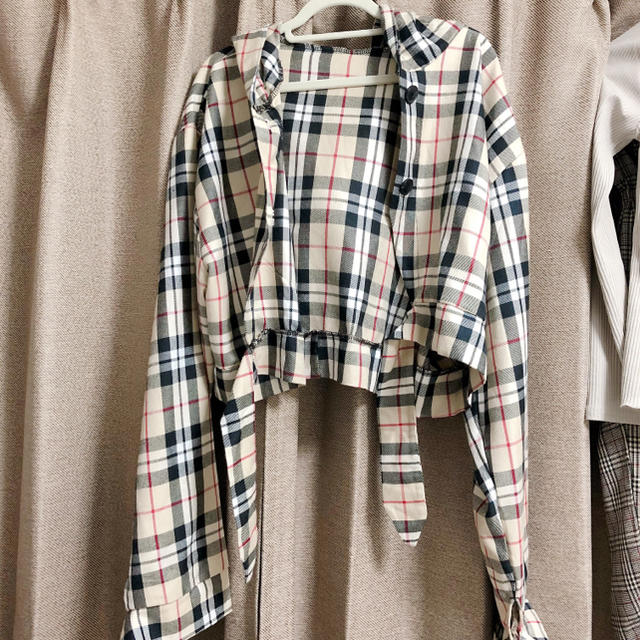 BURBERRY(バーバリー)のBURBERRY柄 ショート丈シャツ レディースのトップス(シャツ/ブラウス(長袖/七分))の商品写真