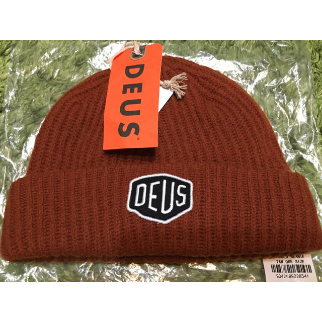 Deus ex Machina(デウスエクスマキナ)のDEUS デウス ニット帽 メンズの帽子(ニット帽/ビーニー)の商品写真
