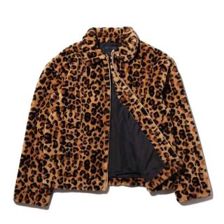 ゲス(GUESS)のGUESS FAKE FUR JACKET LEO Lサイズ atmos con(ブルゾン)