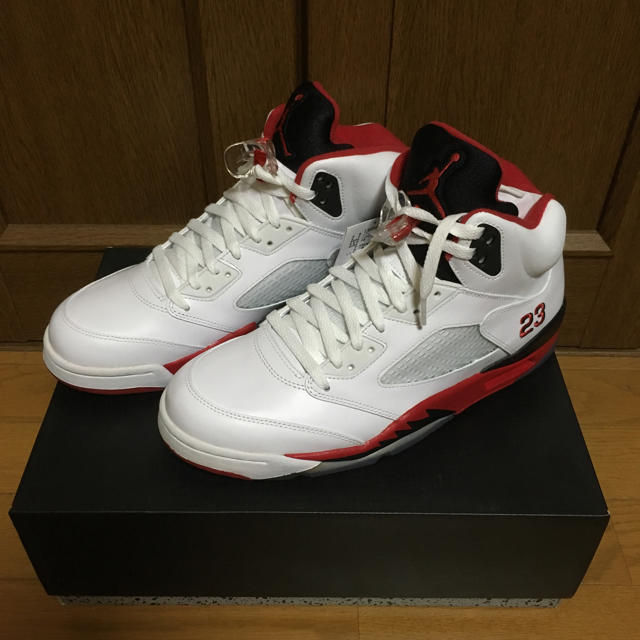 NIKE(ナイキ)のnike air jordan5 fire red メンズの靴/シューズ(スニーカー)の商品写真