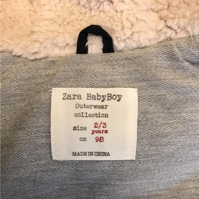 ZARA(ザラ)の☆専用☆ZARA ハーフジャケット 98cm キッズ/ベビー/マタニティのキッズ服男の子用(90cm~)(ジャケット/上着)の商品写真