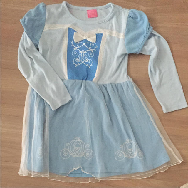 しまむら(シマムラ)のなりきりワンピース シンデレラ 120 キッズ/ベビー/マタニティのキッズ服女の子用(90cm~)(ワンピース)の商品写真