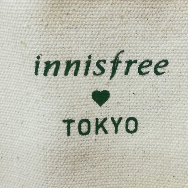 Innisfree(イニスフリー)のinnisfree TOKYO イニスフリー トートバッグ 表参道本店限定 レディースのバッグ(トートバッグ)の商品写真