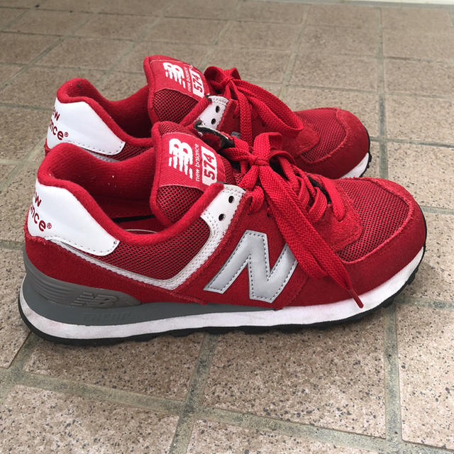 New Balance(ニューバランス)のニューバランス 574 レッド 22cm レディースの靴/シューズ(スニーカー)の商品写真