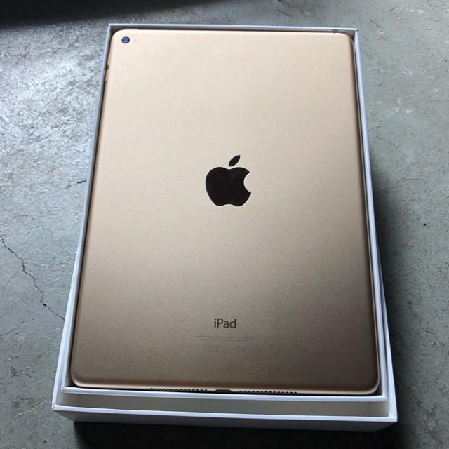 iPad Air 16G WiFi GOLD 中古 本体のみの通販 by lol's shop｜アイパッドならラクマ - 10月31まで！
iPad 最新品在庫