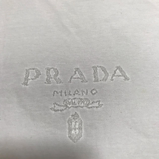 プラダ　ビーズ刺繍付きTシャツ