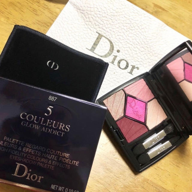 Dior(ディオール)のDior ディオール サンクルール 887 スリル アイシャドウ 限定 箱付き コスメ/美容のベースメイク/化粧品(アイシャドウ)の商品写真