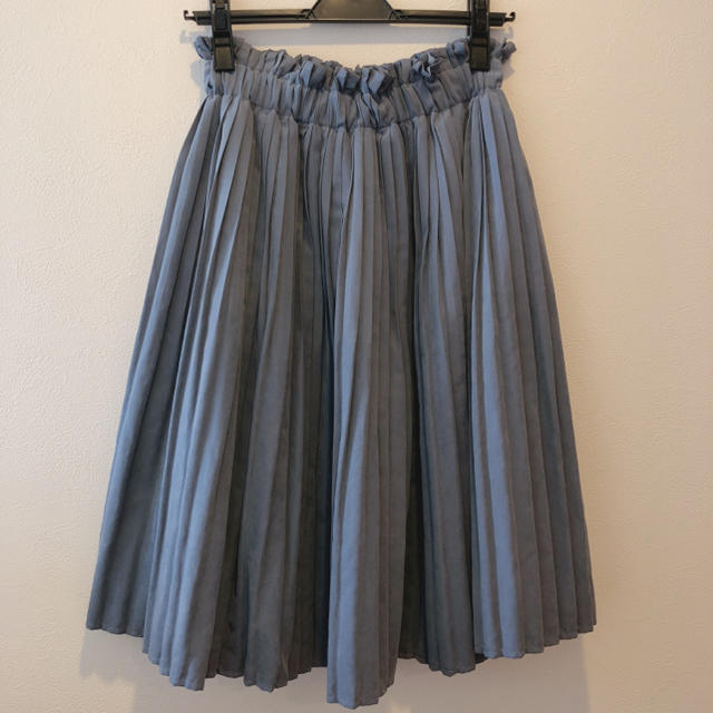 FREE'S MART(フリーズマート)のsiba様☆プリーツフェイクスエードスカート レディースのスカート(ひざ丈スカート)の商品写真
