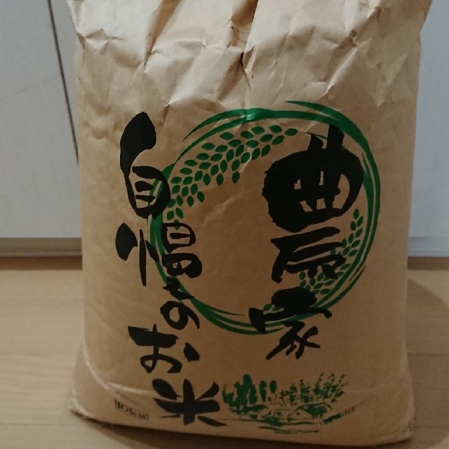 トウールス♪さま専用→古米(5,6年前) 玄米 自宅保存 農家自慢の トウールス♪さま専用→古米(5,6年前) 玄米 自宅保存 農家自慢の