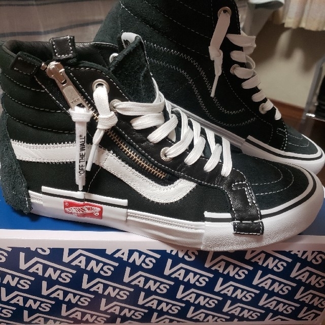 VANS(ヴァンズ)のVANS VAULT SK8-Hi Cap LX
27.5cm メンズの靴/シューズ(スニーカー)の商品写真