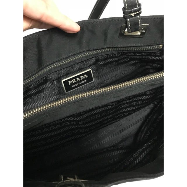 PRADA(プラダ)の再値下げ❗️新品❤️ プラダ  三角ロゴ トートバッグ  レディース レディースのバッグ(トートバッグ)の商品写真