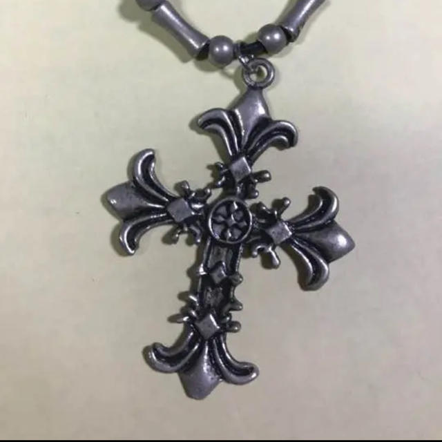 ネックレス クロス 十字架 クロムハーツ レディースのアクセサリー(ネックレス)の商品写真