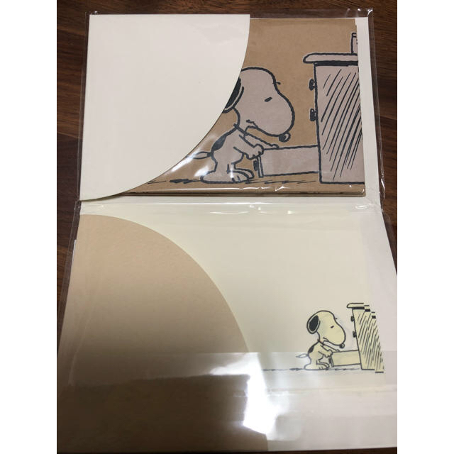 PEANUTS(ピーナッツ)のレターセット+キーホルダー ハンドメイドの文具/ステーショナリー(カード/レター/ラッピング)の商品写真