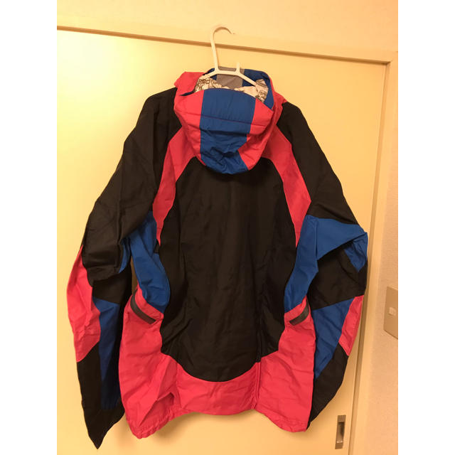 HELLY HANSEN MACKDADDYコラボマウンテンパーカー