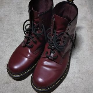 ドクターマーチン(Dr.Martens)のDr.Martens 8HOLE BOOT ﾁｪﾘｰﾚｯﾄﾞ 美品(ブーツ)