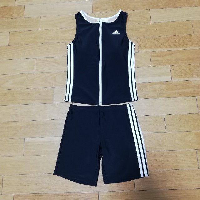 adidas(アディダス)の【キララ様専用】adidas アディダス 水着 スポーツジム 美品 レディースの水着/浴衣(水着)の商品写真