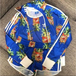 アディダス(adidas)の週末セールadidas originals farm パイナップル セットアップ(セット/コーデ)