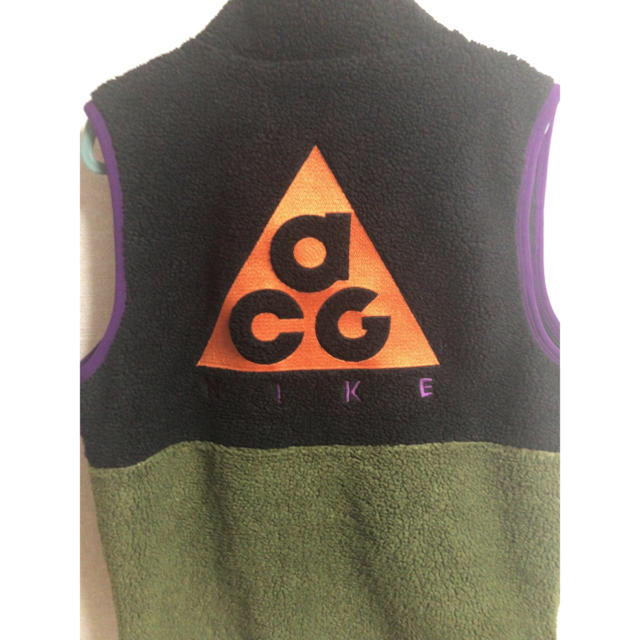 NIKE(ナイキ)のMサイズ nike acg vest purple メンズのトップス(ベスト)の商品写真