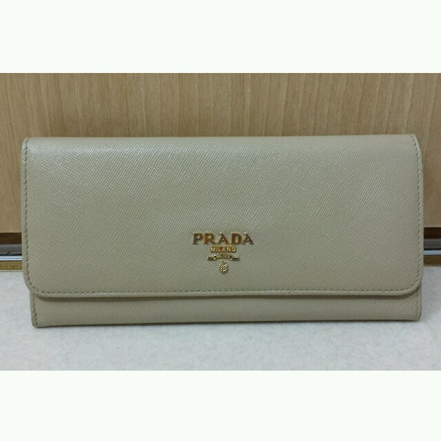 PRADA(プラダ)の値下げ♡マルチカラー PRADA 長財布 レディースのファッション小物(財布)の商品写真