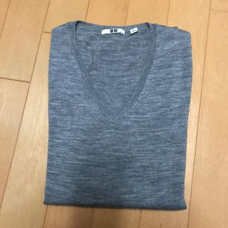 ユニクロ(UNIQLO)のhidebonさま専用☆ユニクロ 100％ウール Vネックセーター (ニット/セーター)