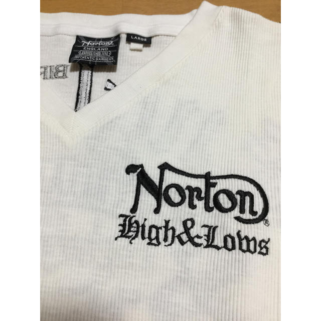 Norton(ノートン)のNorton ノートン ウイングVネックロンT 長袖シャツ 白 L 未使用 メンズのトップス(Tシャツ/カットソー(七分/長袖))の商品写真