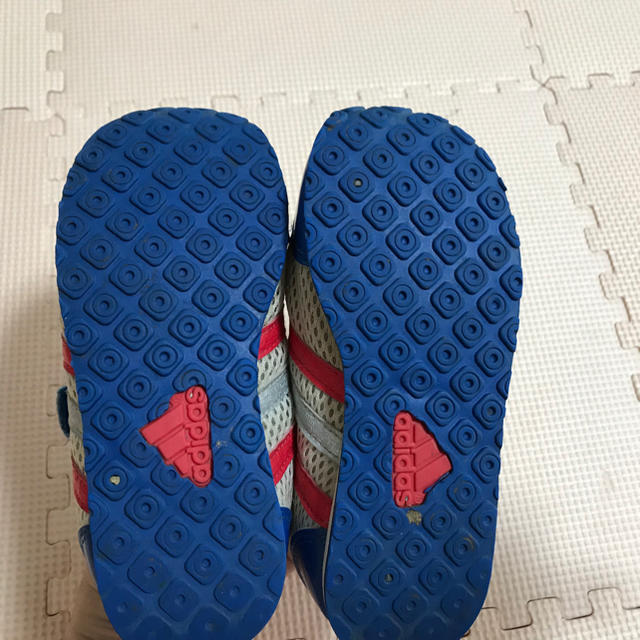 adidas(アディダス)のAdidas スニーカー キッズ/ベビー/マタニティのベビー靴/シューズ(~14cm)(スニーカー)の商品写真