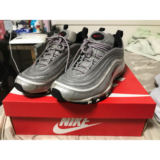 NIKE(ナイキ)のairmax97 metallicsilver 27.5cm メンズの靴/シューズ(スニーカー)の商品写真