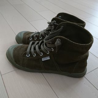 キーン(KEEN)の値下げ不可！美品☆23.5cmキーンKEENハイカットスニーカー(スニーカー)