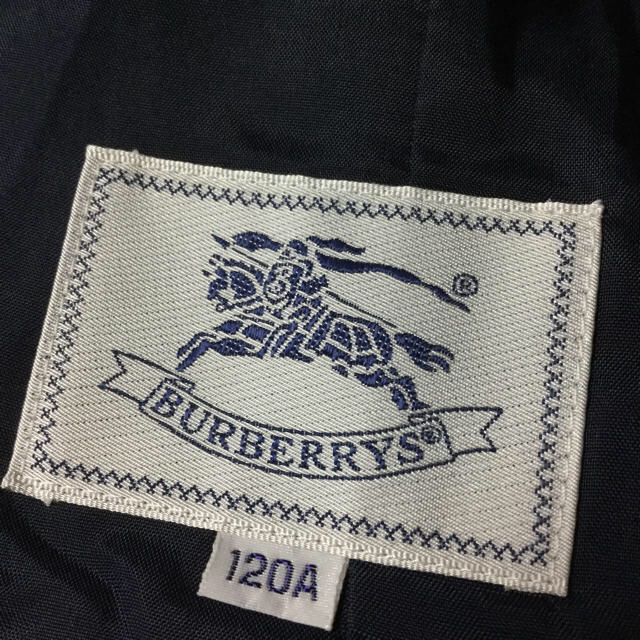 BURBERRY(バーバリー)のバーバリー 紺ブレザー 120 美品 キッズ/ベビー/マタニティのキッズ服男の子用(90cm~)(ドレス/フォーマル)の商品写真