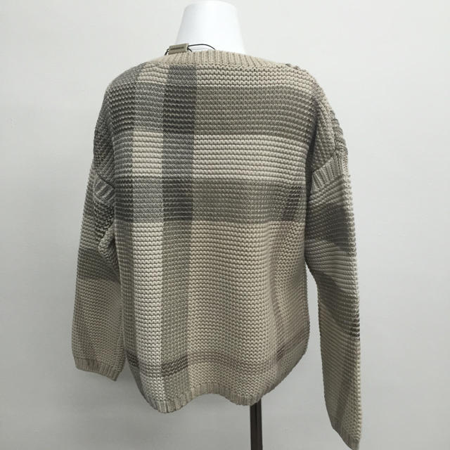 BURBERRY(バーバリー)のBURBERRY 新品❤️キッズ セーター❣️日本未入荷  キッズ/ベビー/マタニティのキッズ服男の子用(90cm~)(ニット)の商品写真