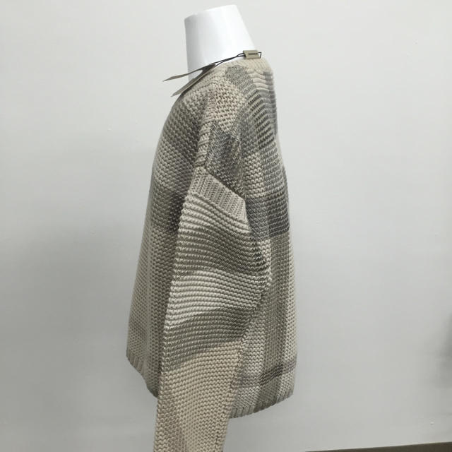 BURBERRY(バーバリー)のBURBERRY 新品❤️キッズ セーター❣️日本未入荷  キッズ/ベビー/マタニティのキッズ服男の子用(90cm~)(ニット)の商品写真