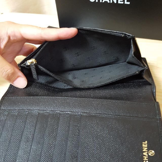 CHANEL(シャネル)の銀座店購入　シャネル　ココボタン　ブラック長財布 レディースのファッション小物(財布)の商品写真