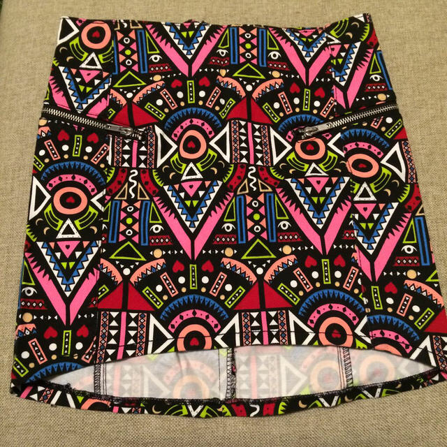 H&M(エイチアンドエム)のH&M 幾何学柄スカート レディースのスカート(ミニスカート)の商品写真