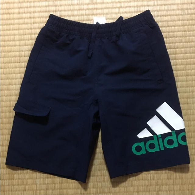 adidas(アディダス)のアディダス 130センチ キッズ/ベビー/マタニティのキッズ服男の子用(90cm~)(パンツ/スパッツ)の商品写真