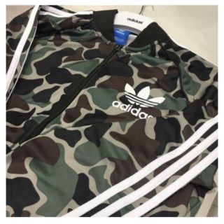 アディダス(adidas)の☆年末年始のみ☆adidasカモフラジャージ(トレーナー/スウェット)