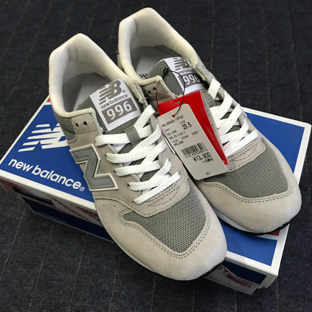 New Balance(ニューバランス)の【新品】 ニューバランス 996 23.5センチ レディースの靴/シューズ(スニーカー)の商品写真