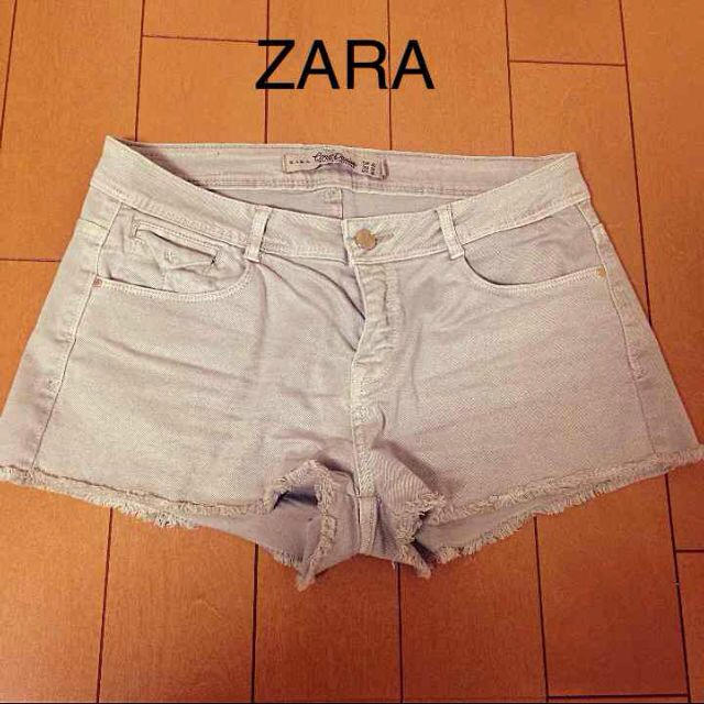 ZARA(ザラ)のZARA ショーパン デニム レディースのパンツ(ショートパンツ)の商品写真