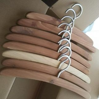 ムジルシリョウヒン(MUJI (無印良品))の無印良品 木製 ハンガー  8本まとめて(押し入れ収納/ハンガー)