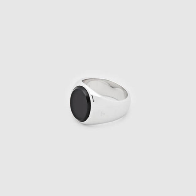 Ron Herman(ロンハーマン)のTOM WOOD トムウッド  OVAL ONYX RING リング 約8号  レディースのアクセサリー(リング(指輪))の商品写真