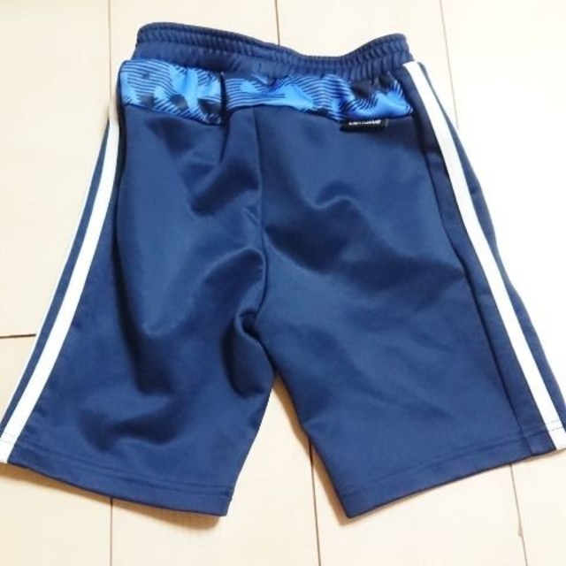 adidas(アディダス)の☆アディダス☆ハーフパンツ☆美品☆ キッズ/ベビー/マタニティのキッズ服男の子用(90cm~)(パンツ/スパッツ)の商品写真