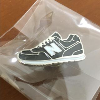 ニューバランス(New Balance)のニューバランス ピンバッチ(ノベルティグッズ)