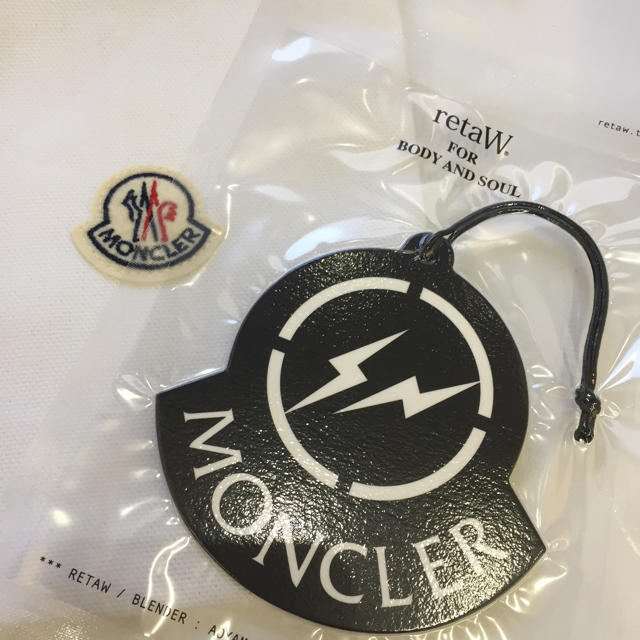 FRAGMENT(フラグメント)のMONCLER fragment  retaw CAR TAG 巾着付き メンズのファッション小物(その他)の商品写真