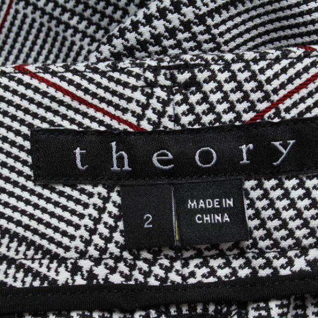 theory(セオリー)のtheoryセオリー　グレンチェック　 センタープレスパンツ 　2　新品同様 レディースのパンツ(クロップドパンツ)の商品写真