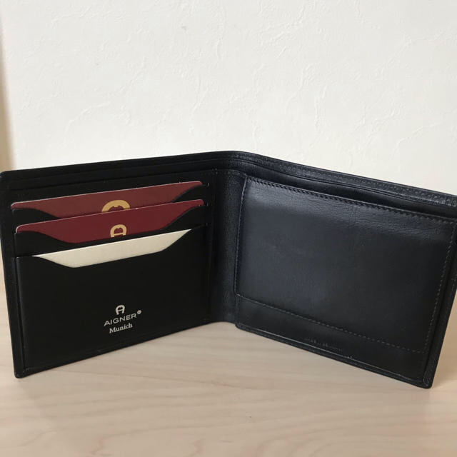 AIGNER(アイグナー)のAigner 二つ折り財布 カードケース 新品 メンズのファッション小物(折り財布)の商品写真