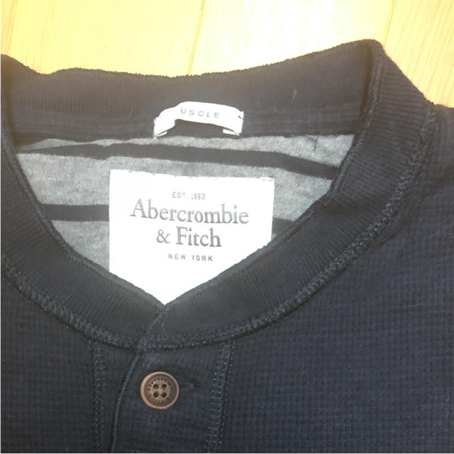 Abercrombie&Fitch(アバクロンビーアンドフィッチ)のAbercombie & Fitch アバクロ シャツ  S メンズのトップス(Tシャツ/カットソー(七分/長袖))の商品写真