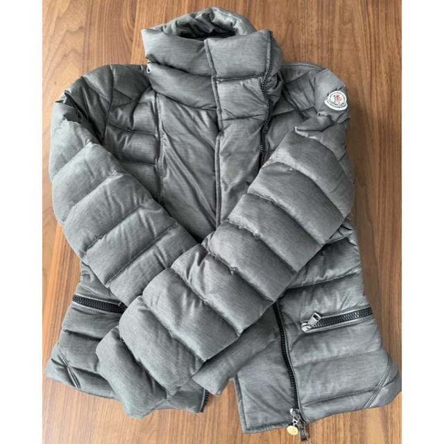 新春セール　美品　MONCLER モンクレール　ダウンジャケット　グレー