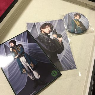 刀剣乱舞 真剣乱舞祭 2017 石切丸 バッチ 写真 セット(アイドルグッズ)