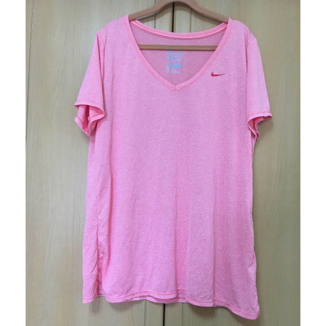 NIKE(ナイキ)のNIKE DRY FIT(ＸＬ) レディースのトップス(Tシャツ(半袖/袖なし))の商品写真